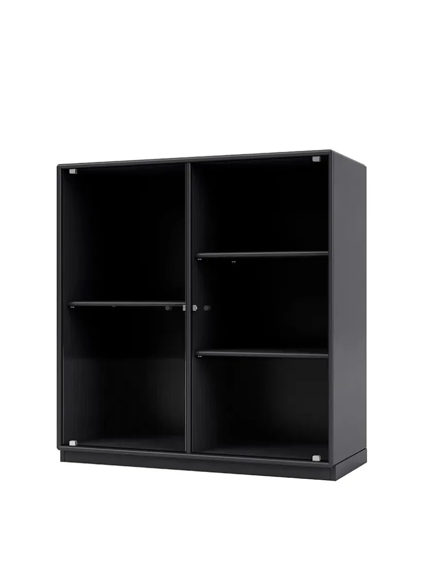 Ripple II Vitrineskab, inkl. sokkel fra Montana