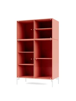 Ripple III Vitrineskab, inkl. ben fra Montana