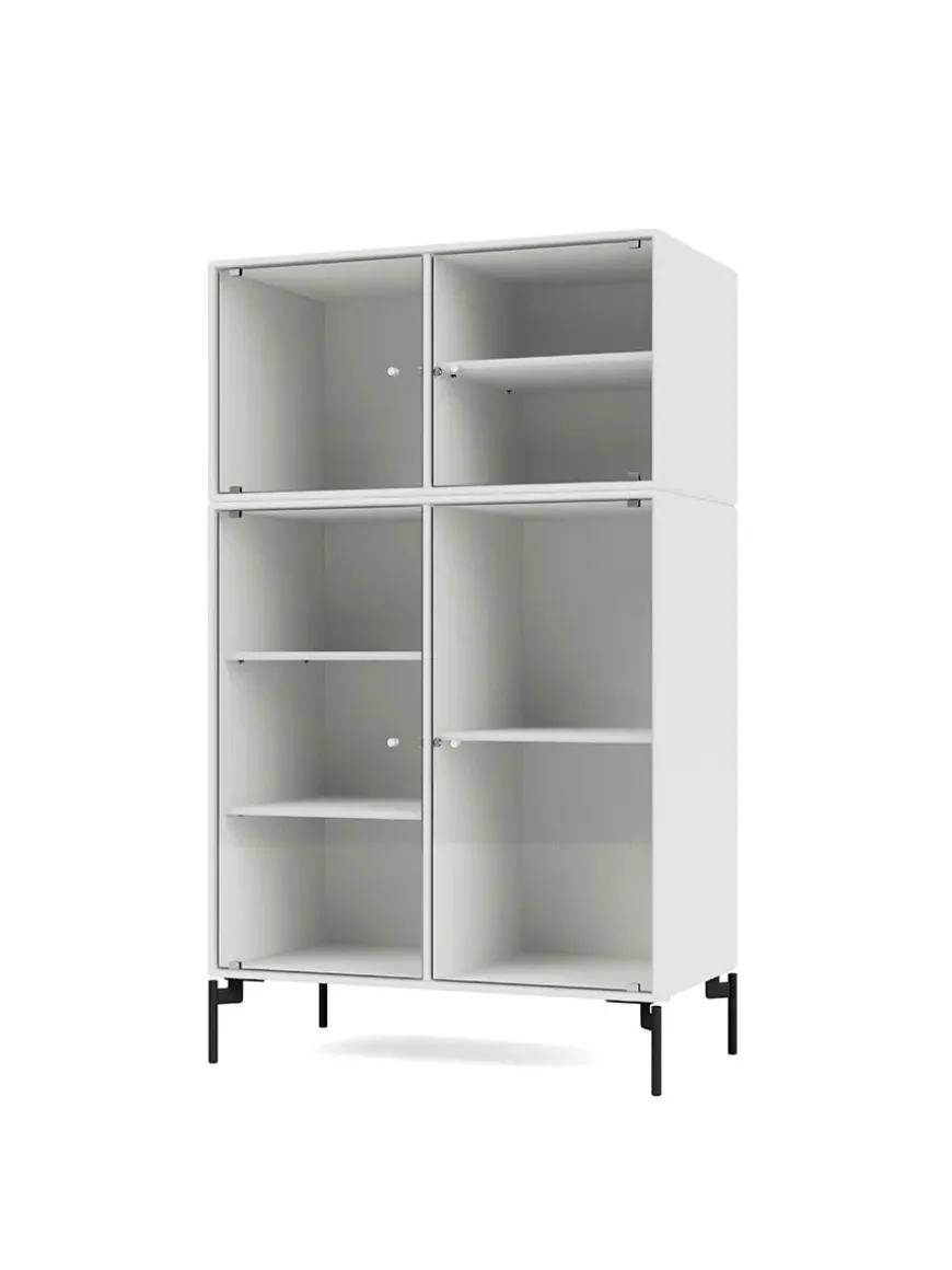 Ripple III Vitrineskab, inkl. ben fra Montana