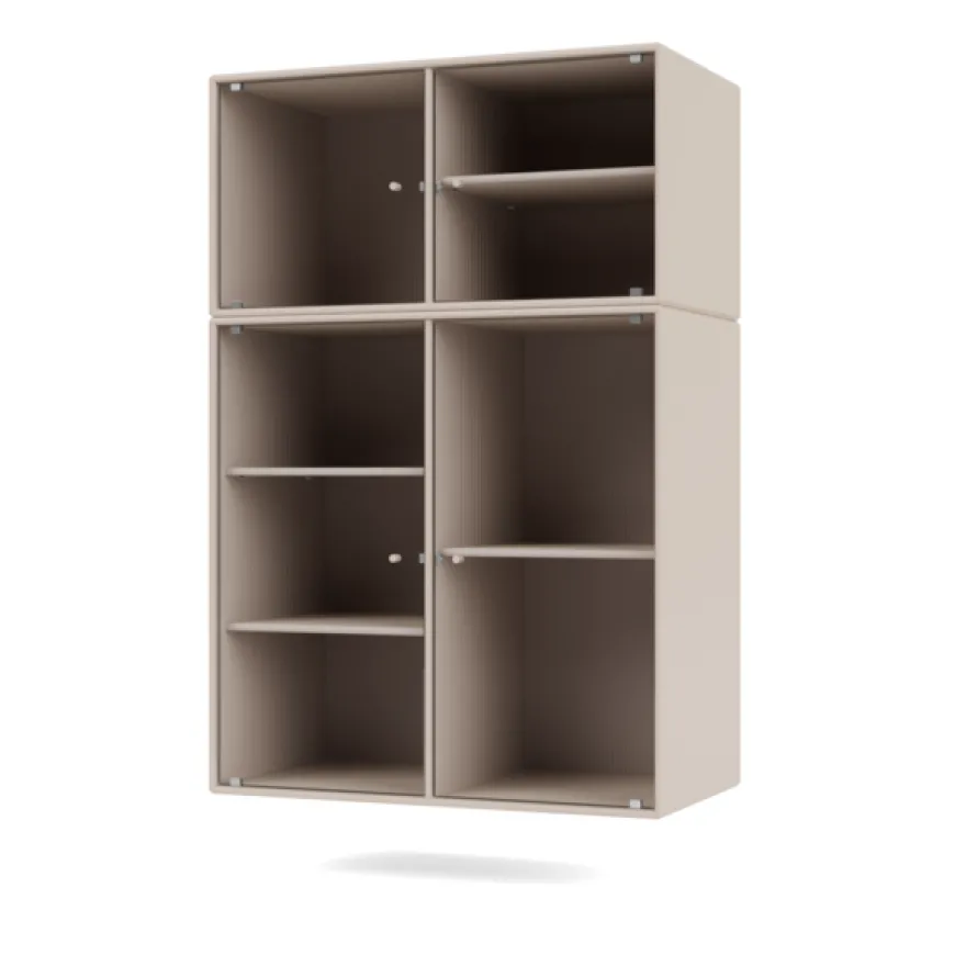 Ripple III Vitrineskab, inkl. sokkel fra Montana