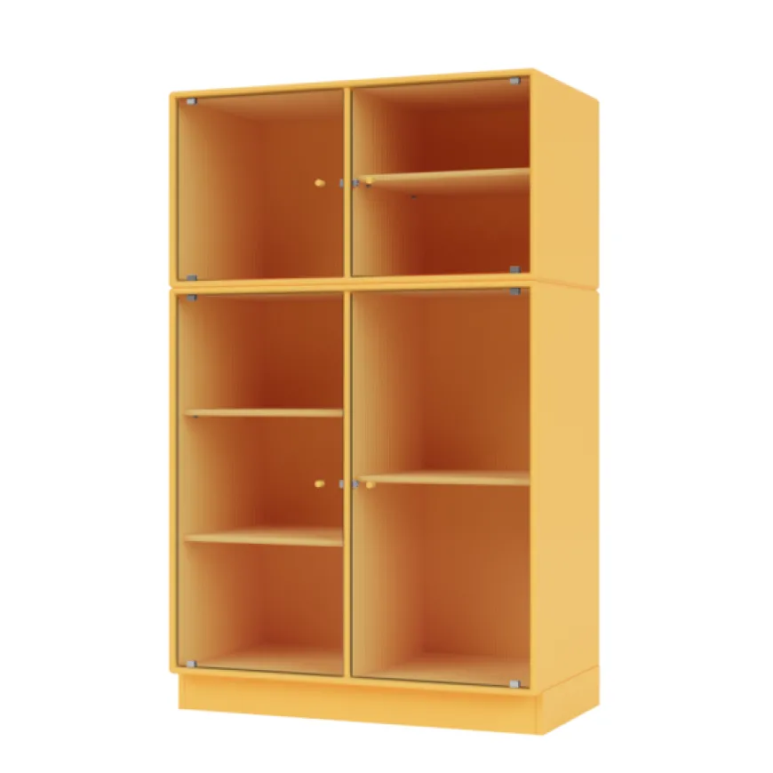 Ripple III Vitrineskab, inkl. sokkel fra Montana