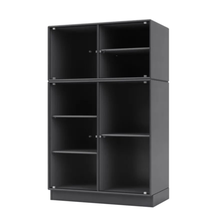 Ripple III Vitrineskab, inkl. sokkel fra Montana