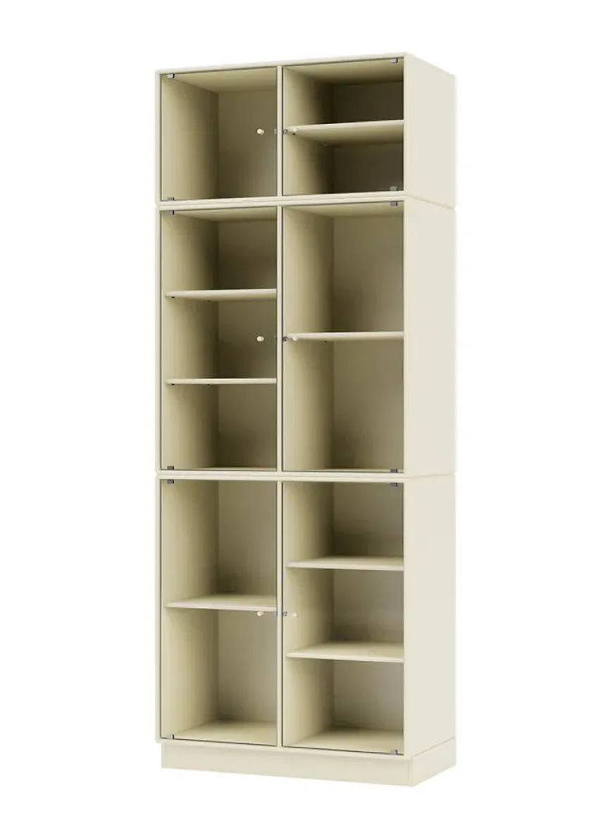 Ripple IV Vitrineskab, inkl. sokkel fra Montana