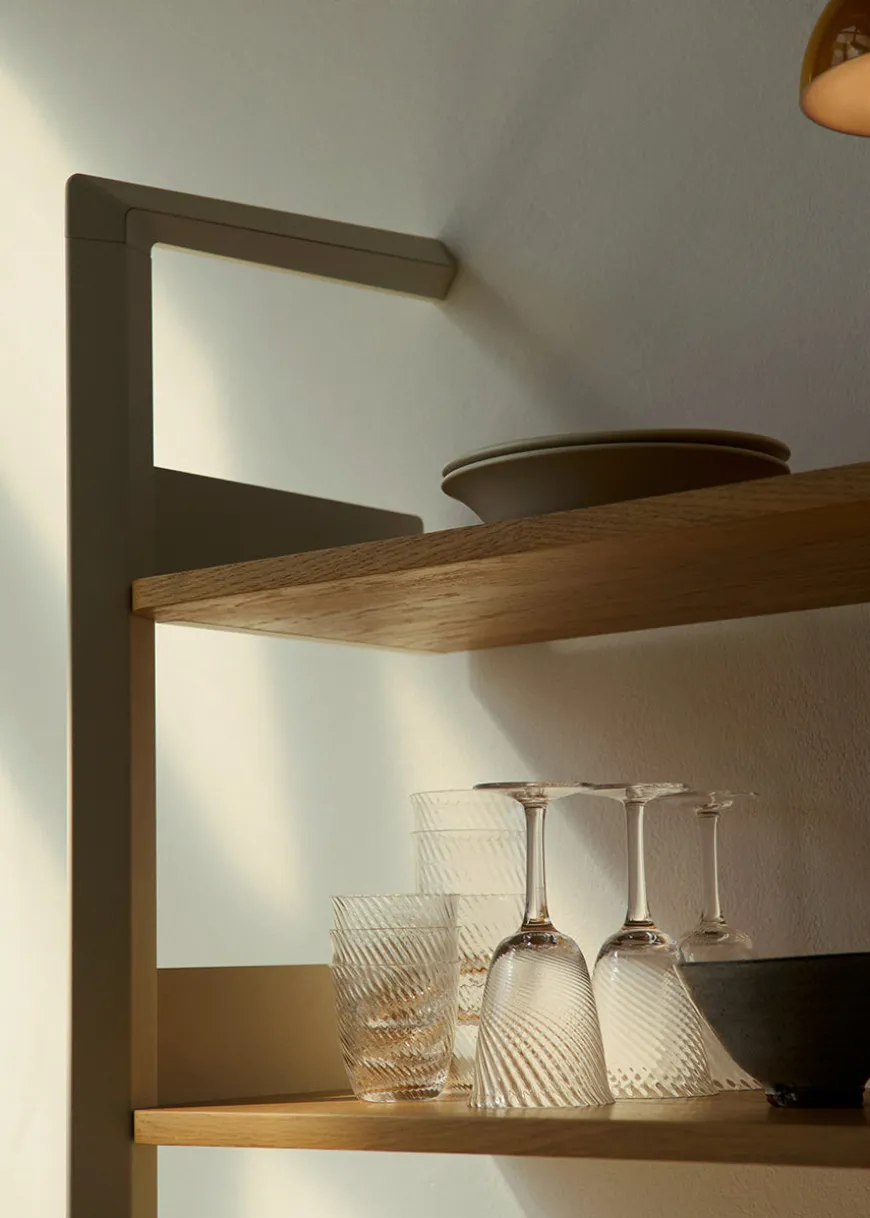 Rombe, Configuration J fra &Tradition