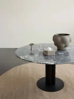 Roundabout Dining Table Ø140 fra Louise Roe