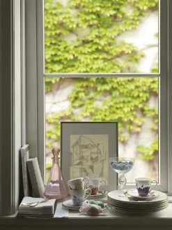 Royal Copenhagen Flora højhankskop med underkop, Iris