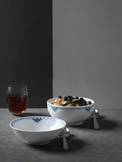 Royal Copenhagen Sort Mega Riflet, portionsskål 35 cl