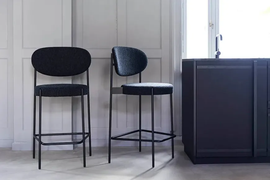 Serie 430 barstol, sort af Verner Panton