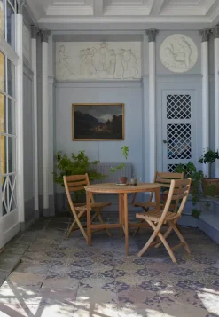 Skagerak Selandia Sæt, 2 stole og Ø 94 bord fra Fritz Hansen