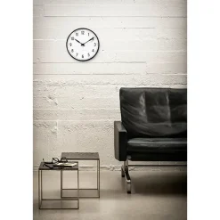 Station vægur af Arne Jacobsen (Ø: 21)