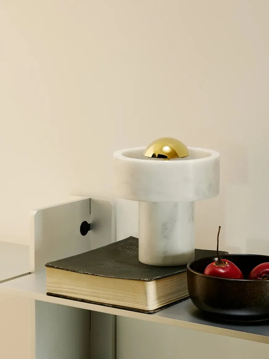 Stone Portable Bordlampe fra Tom Dixon