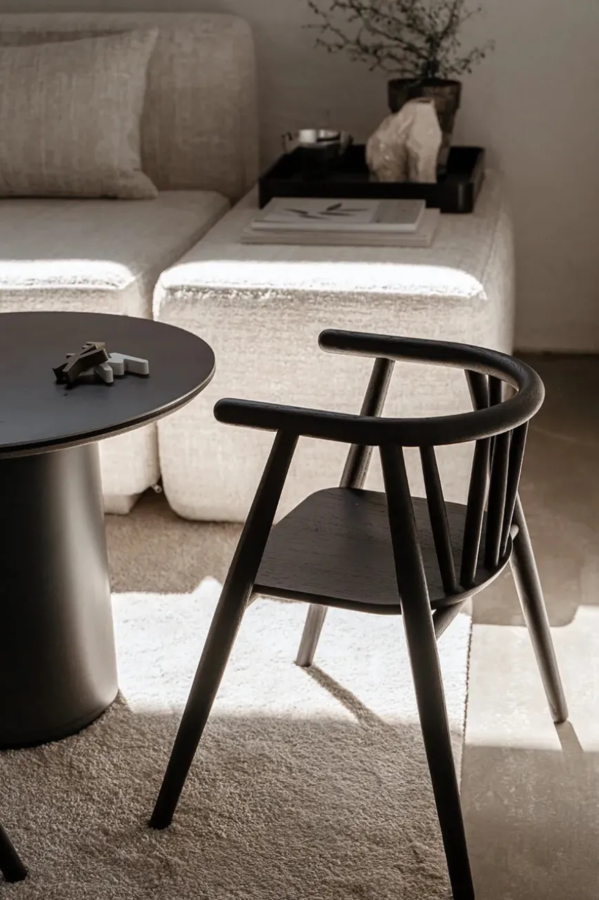 Storm Børnestol, sortlakeret eg fra Oaklings