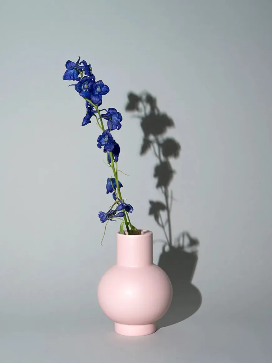 Strøm Vase, blue fra raawii