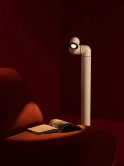 Tatu Alta Gulvlampe, white grey fra Santa and Cole