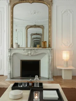 The Eight Over Eight Lamp Small, white marble fra Louise Roe