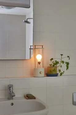 The Muse Portable Lampe, Candlenut White fra Tala