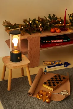 The Muse Portable Lampe, Hackles Black fra Tala