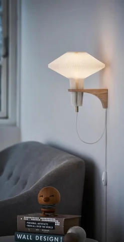 The Mushroom væglampe fra Le Klint