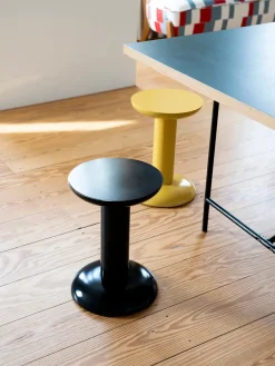 Thing Sidebord/Skammel, black fra raawii