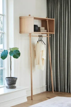 Töjbox Wardrobe fra Woud