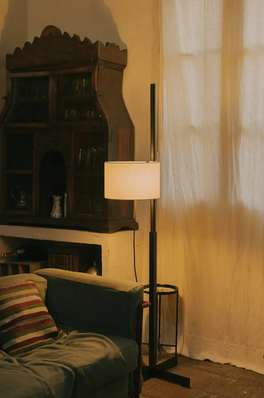 TMM Gulvlampe, bøg fra Santa and Cole