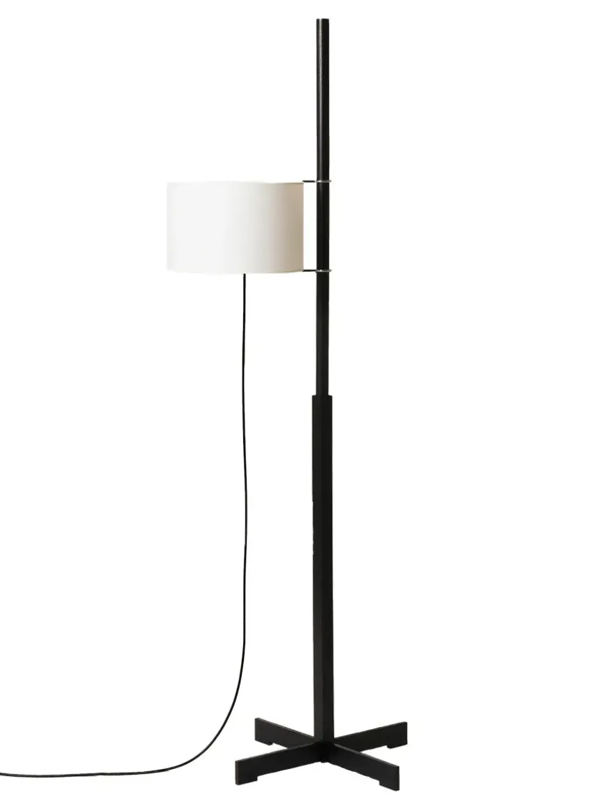 TMM Gulvlampe, valnød fra Santa and Cole