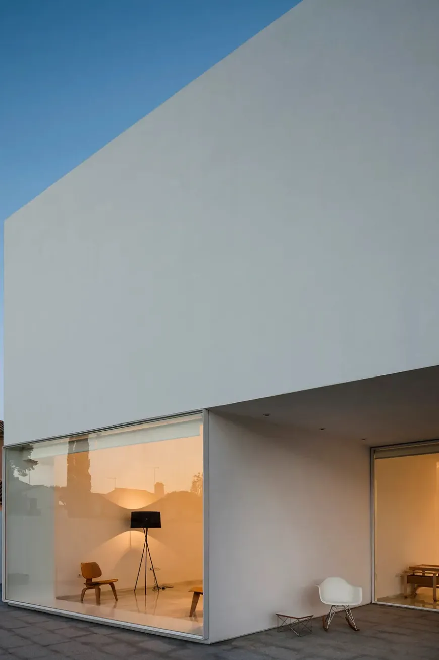 Tripode Gulvlampe fra Santa and Cole, mustard (G5)