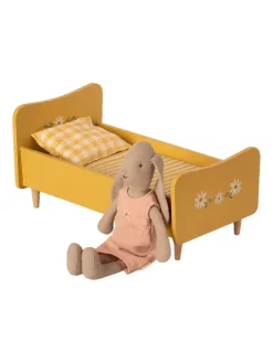 Træseng i gul, mini fra Maileg