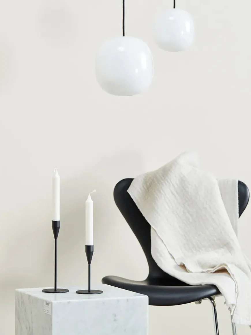 Venus Lysestage, sort fra Piet Hein