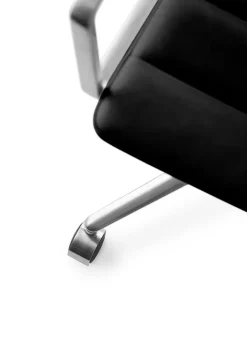 VIPP452 Swivel Chair m/hjul, camel læder fra Vipp