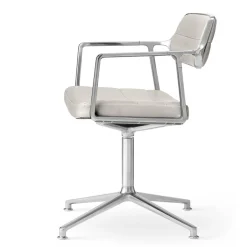 VIPP453 Swivel Chair m/hjul fra Vipp