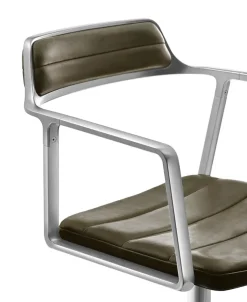 VIPP452 Swivel Chair m/sort stel & hjul, sort læder fra Vipp