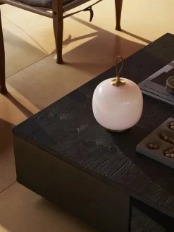 VL45 Radiohus Portable Lamp, pale yellow fra Louis Poulsen