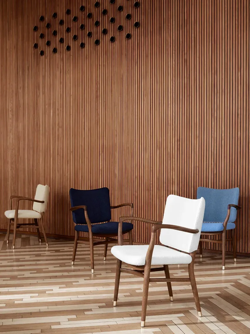 VLA61 Monarch Chair af Vilhelm Lauritzen
