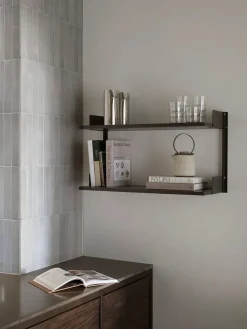Wall shelf 450 fra New Works