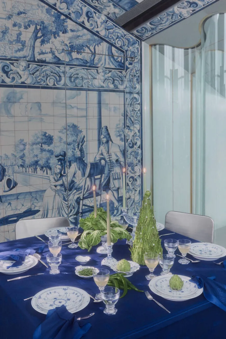 Waves dug råhvid fra Royal Copenhagen