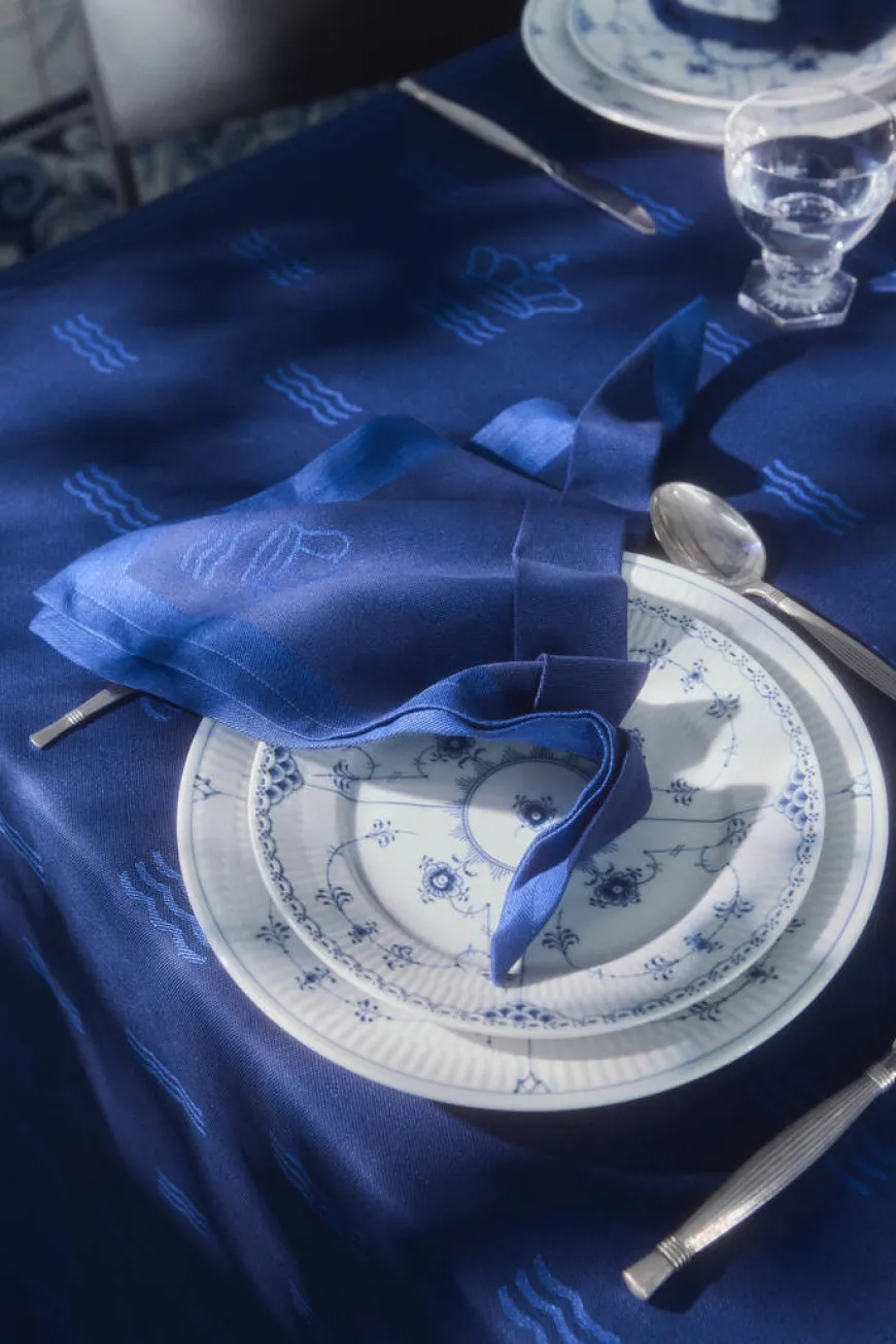 Waves dug råhvid fra Royal Copenhagen