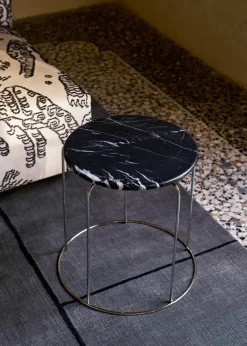 Wire Stool Marble Top VP11 af Verner Panton
