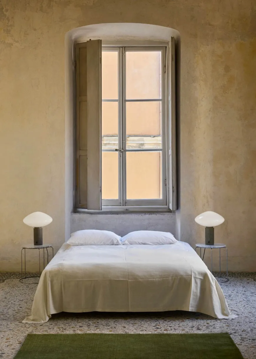 Wire Stool Marble Top VP11 af Verner Panton