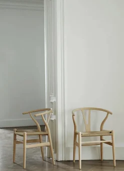 Y-stol CH24, Bøg sæbe af Hans J. Wegner