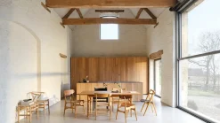 Y-stol CH24, Eg hvidolie af Hans J. Wegner