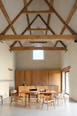 Y-stol CH24, Eg røget olie af Hans J. Wegner