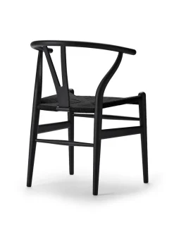 Y-stol CH24 Soft Black med sort flet af Hans J. Wegner