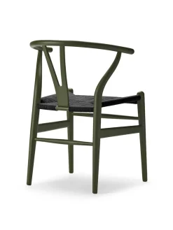 Y-stol CH24 Soft Seaweed med sort flet af Hans J. Wegner