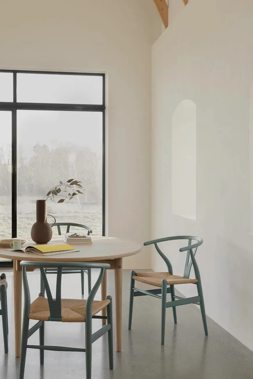 Y-stol CH24 Soft Silver Grey af Hans J. Wegner